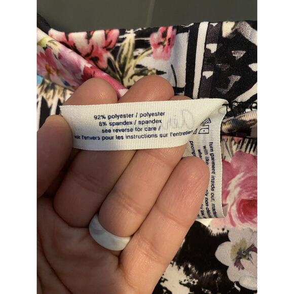 Aéropostale Mini Skirt Floral NWOT Size L Floral Short Skirt - Picture 6 of 7